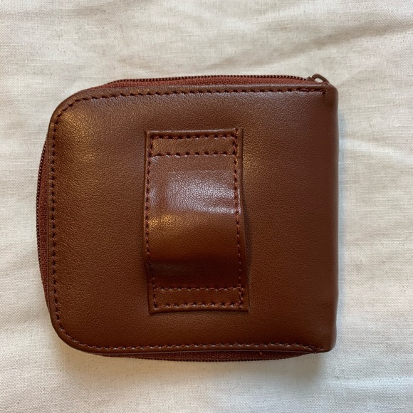 Vintage Brown Pleather Belted Wallet - Picture 4 of 4